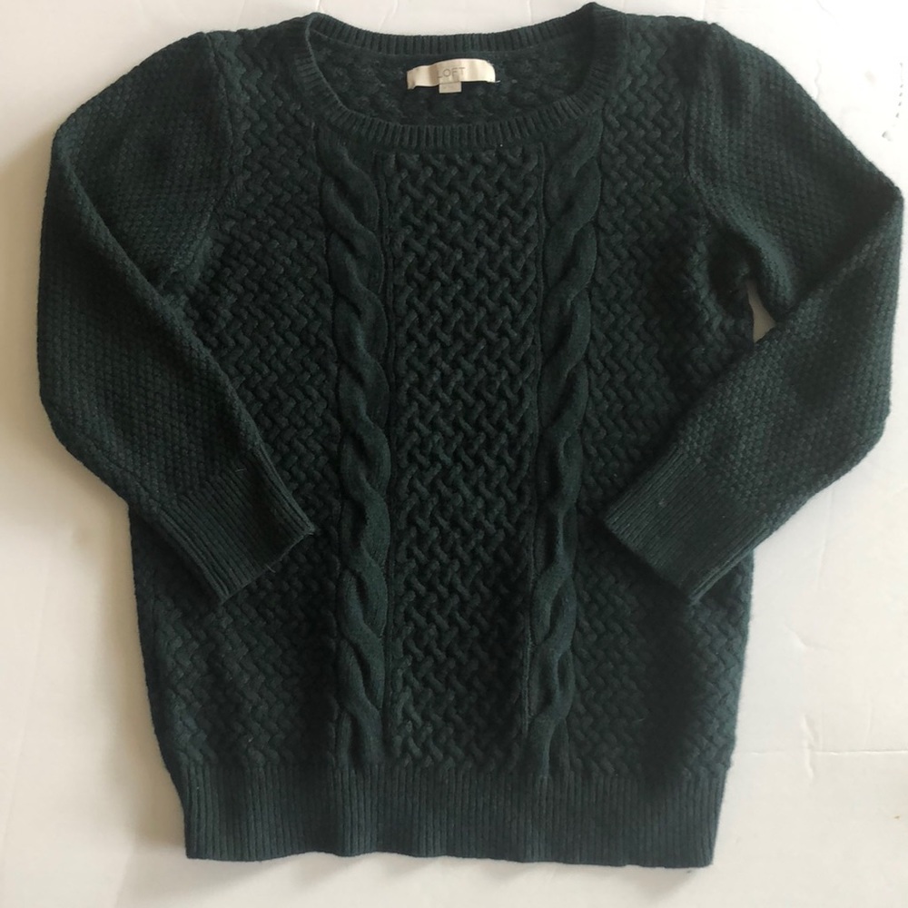 Ann Taylor LOFT size M Hunter green sweater